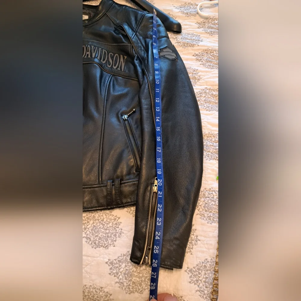 Harley Davidison Leather Coat - Picture 11 of 16